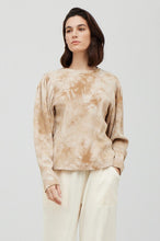 Load image into Gallery viewer, Taupe Tie Dye Top
