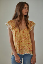 Load image into Gallery viewer, Solita Floral Top
