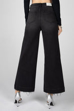 Load image into Gallery viewer, Black Wide Leg Jean
