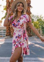 Load image into Gallery viewer, Tracy Dress
