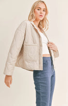 Load image into Gallery viewer, Weekender Quilted Jacket
