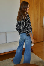 Load image into Gallery viewer, Mona Floral Top
